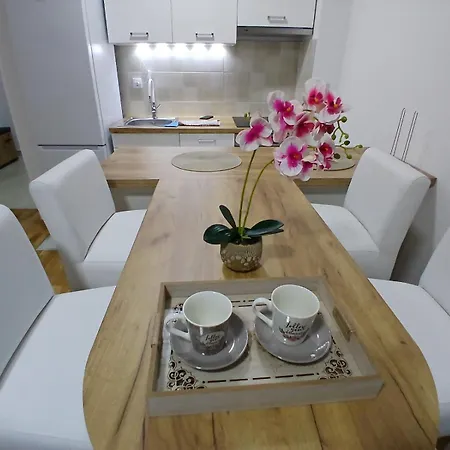 Kej Lux Apartman Bosanska Gradiska Exterior photo