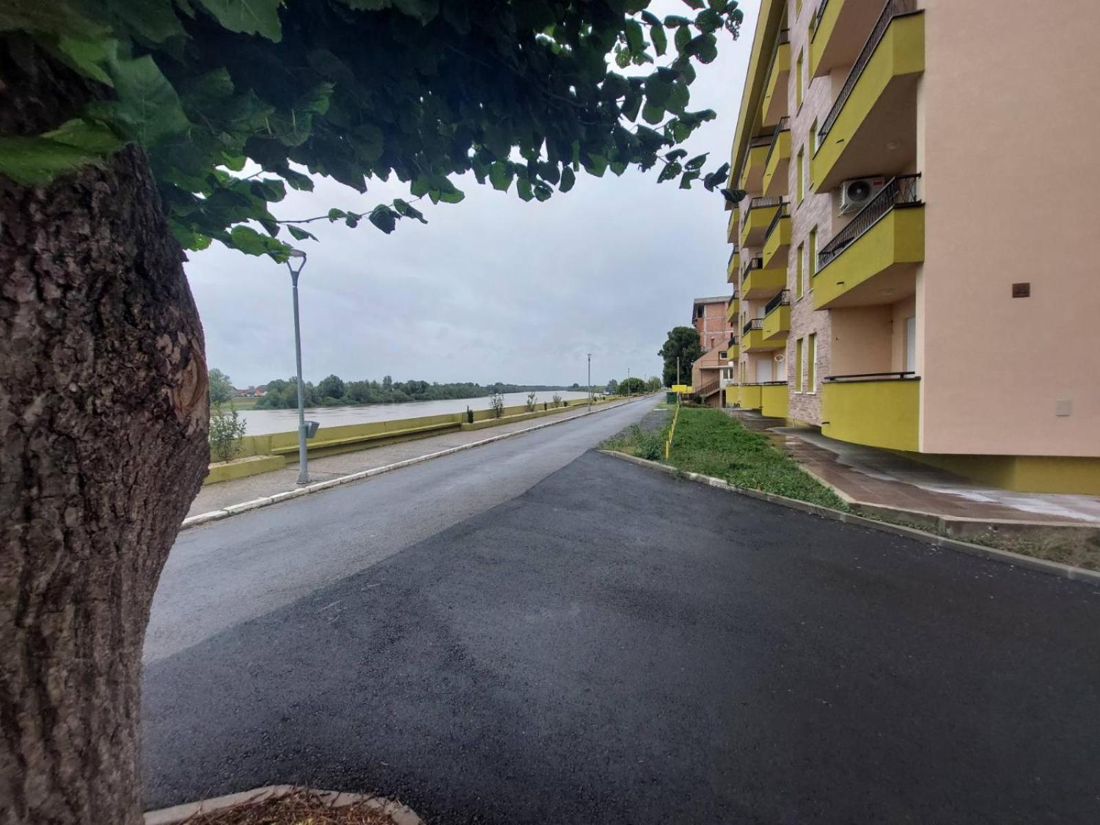 Kej Lux *