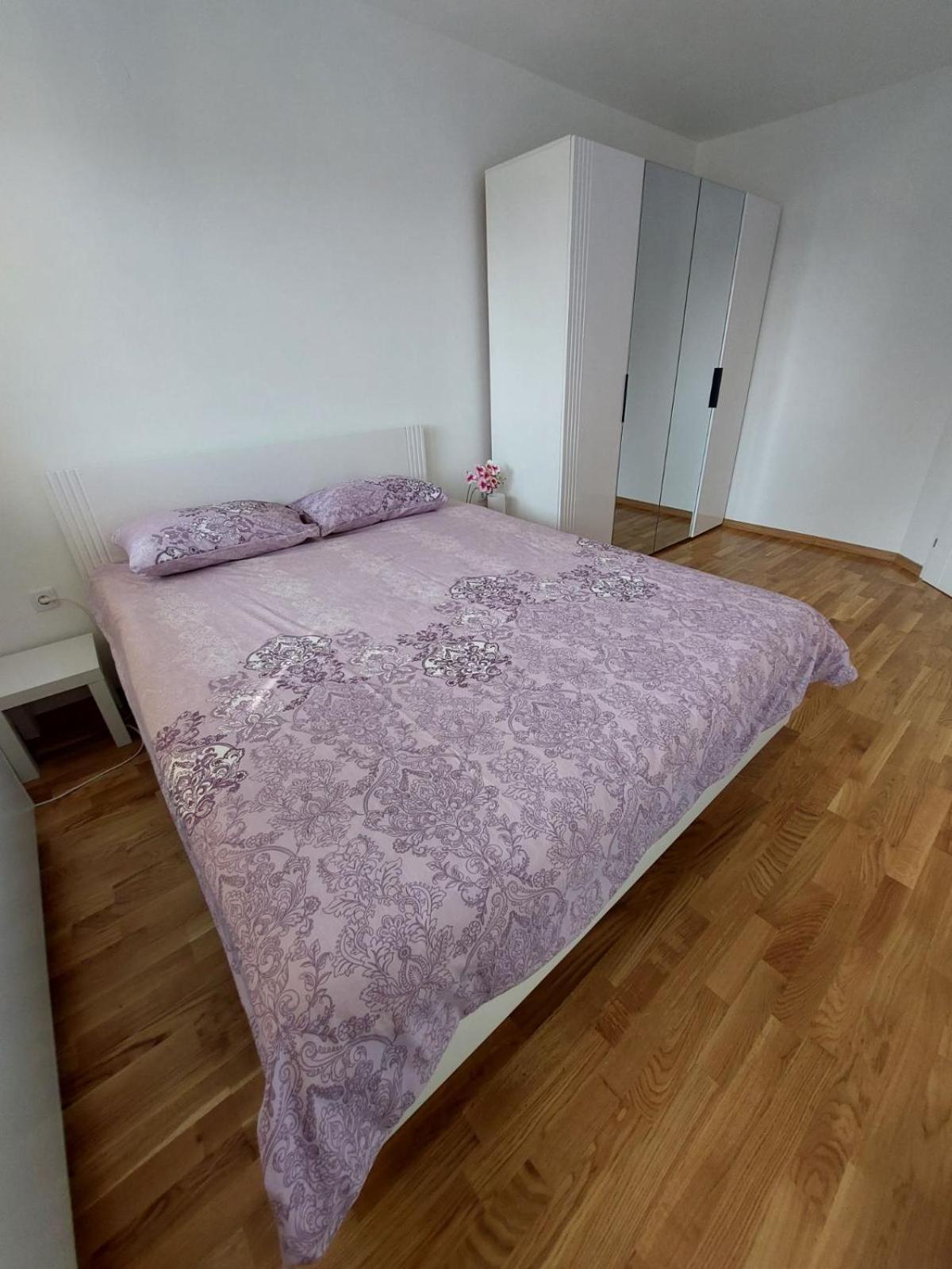 Kej Lux *